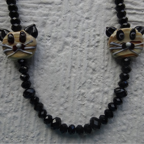 🌺[2/$40.00]🌺 Black Cat Women’s Necklace - Picture 4 of 8